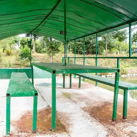 Botel Idyllic Lakeside