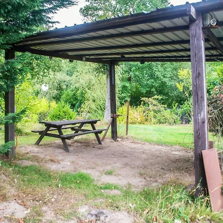 Botel Idyllic Lakeside Florennes
