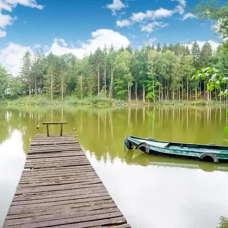 Botel Idyllic Lakeside